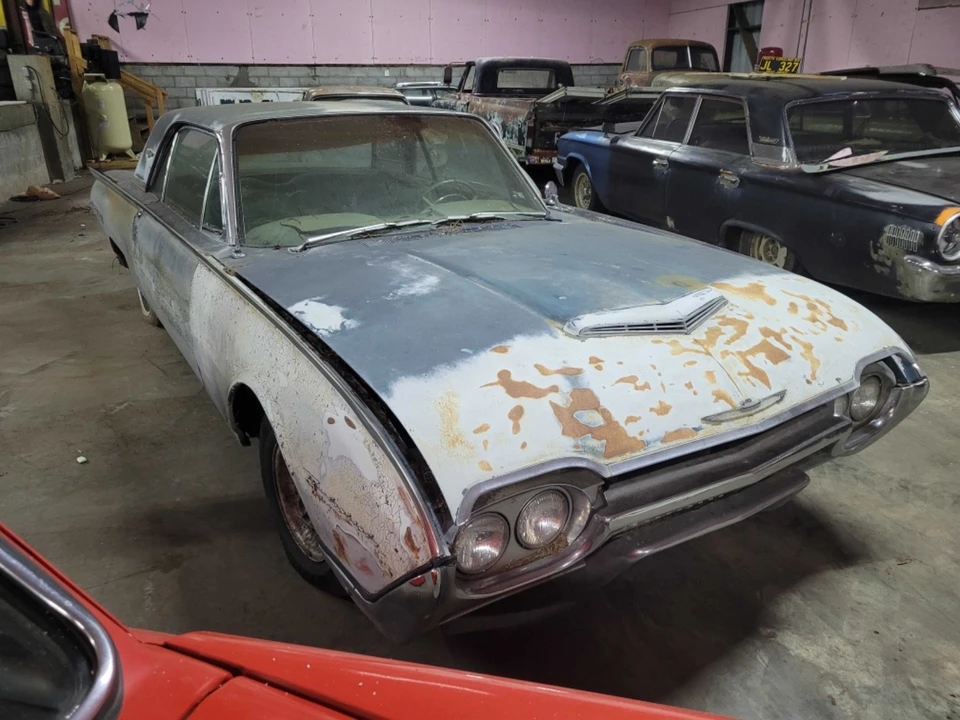 1962 Ford Thunderbird 3rd Gen - Image 10 of 10