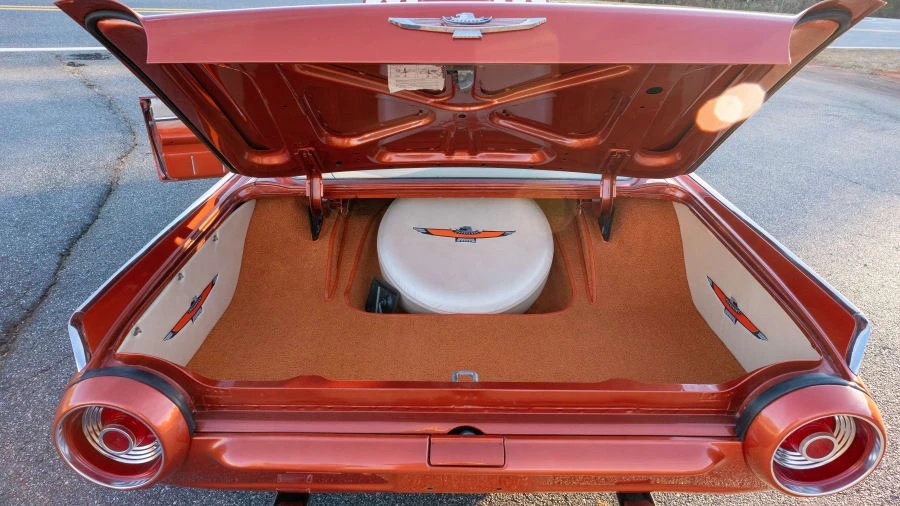 1962 Ford Thunderbird 3rd Gen - Image 17 of 24