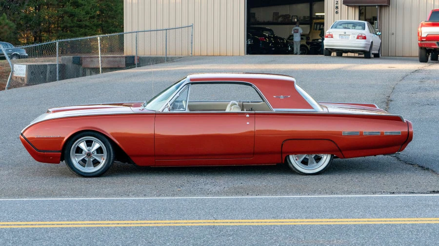 1962 Ford Thunderbird 3rd Gen - Image 2 of 24