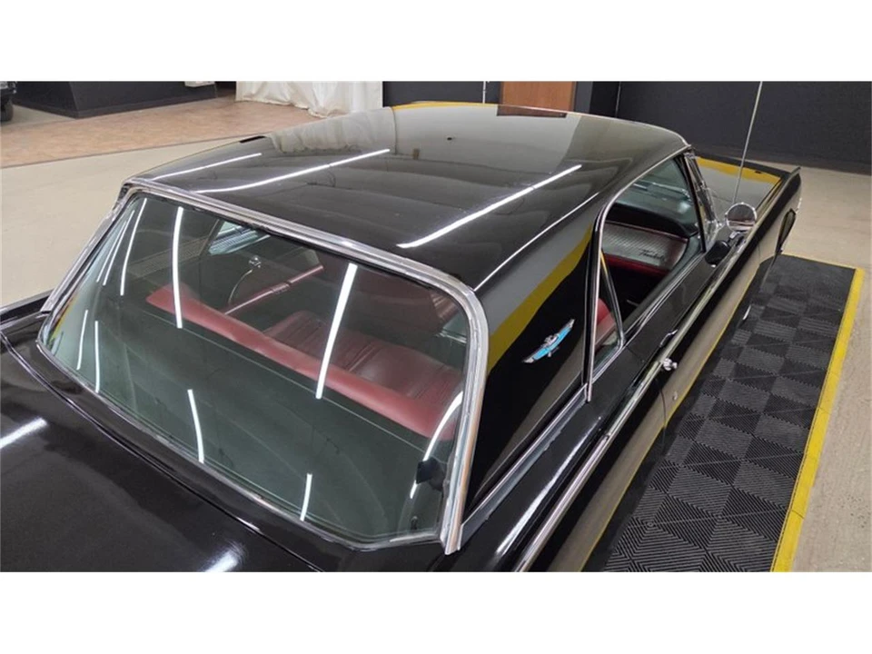 1962 Ford Thunderbird 3rd Gen - Image 16 of 31