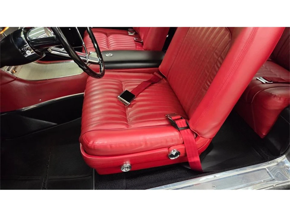 1962 Ford Thunderbird 3rd Gen - Image 26 of 31
