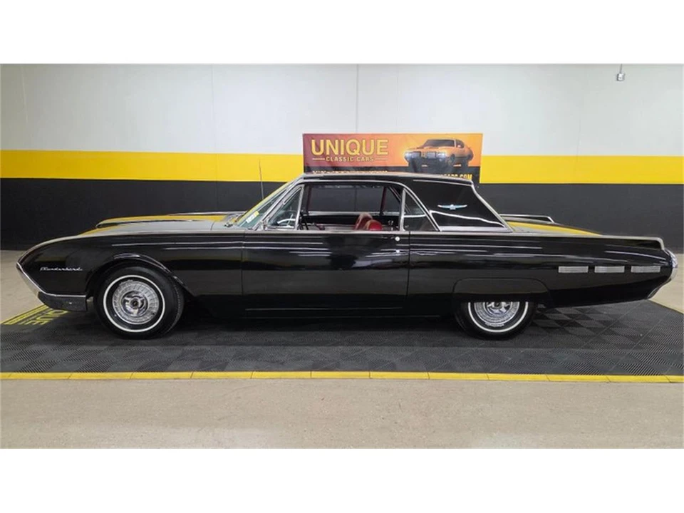 1962 Ford Thunderbird 3rd Gen - Image 7 of 31