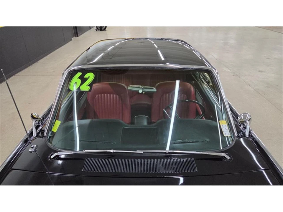1962 Ford Thunderbird 3rd Gen - Image 13 of 31