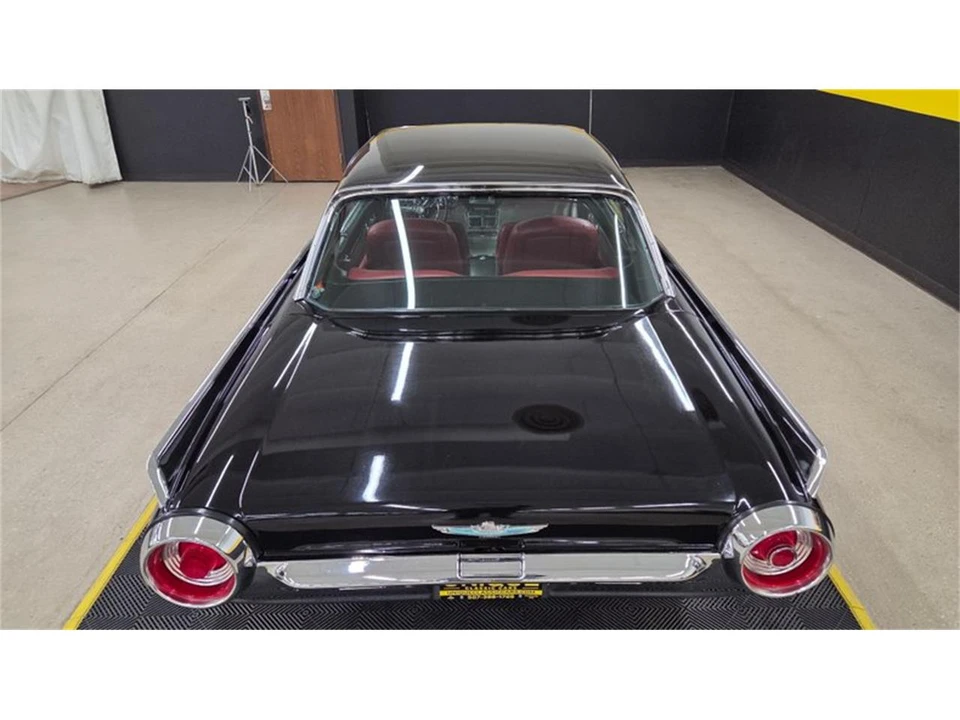 1962 Ford Thunderbird 3rd Gen - Image 19 of 31