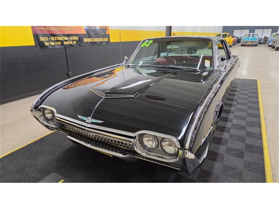 1962 Ford Thunderbird 3rd Gen - Image 10 of 31