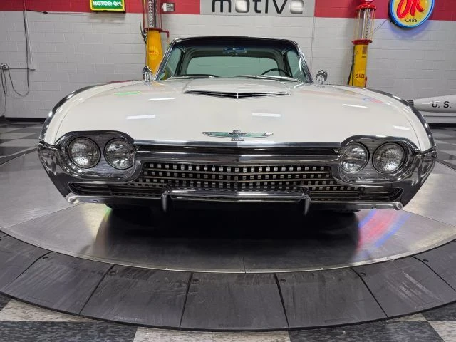 1962 Ford Thunderbird 3rd Gen - Image 20 of 21