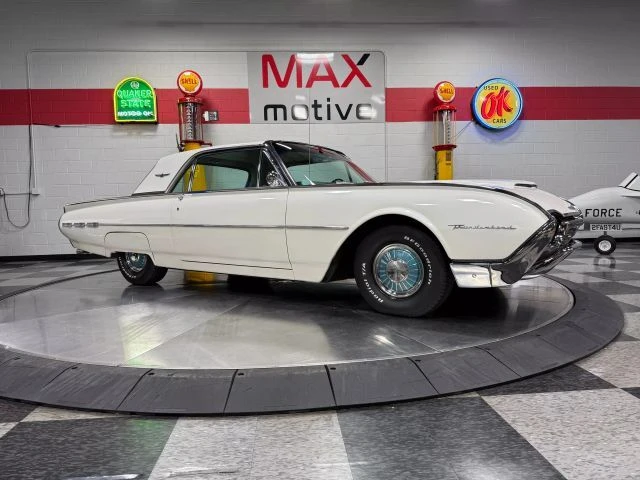 1962 Ford Thunderbird 3rd Gen - Image 15 of 21