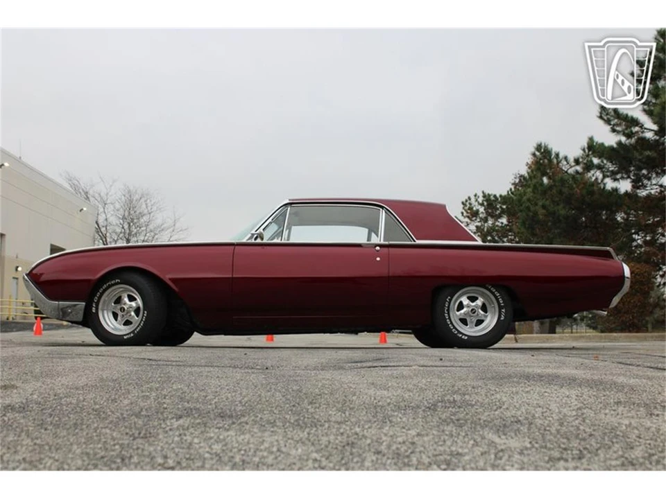 1962 Ford Thunderbird 3rd Gen - Image 7 of 31