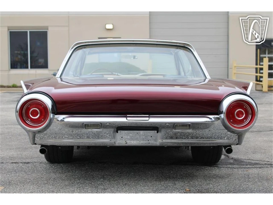 1962 Ford Thunderbird 3rd Gen - Image 12 of 31
