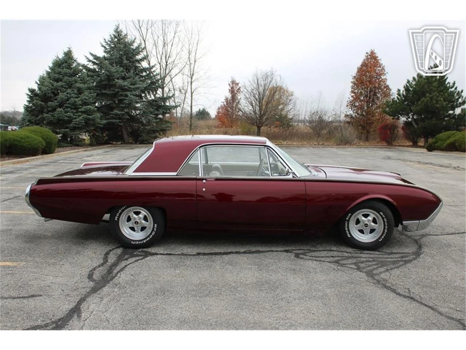 1962 Ford Thunderbird 3rd Gen - Image 17 of 31