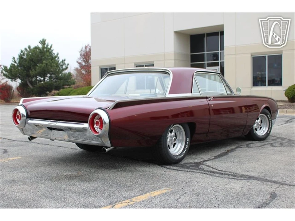1962 Ford Thunderbird 3rd Gen - Image 15 of 31