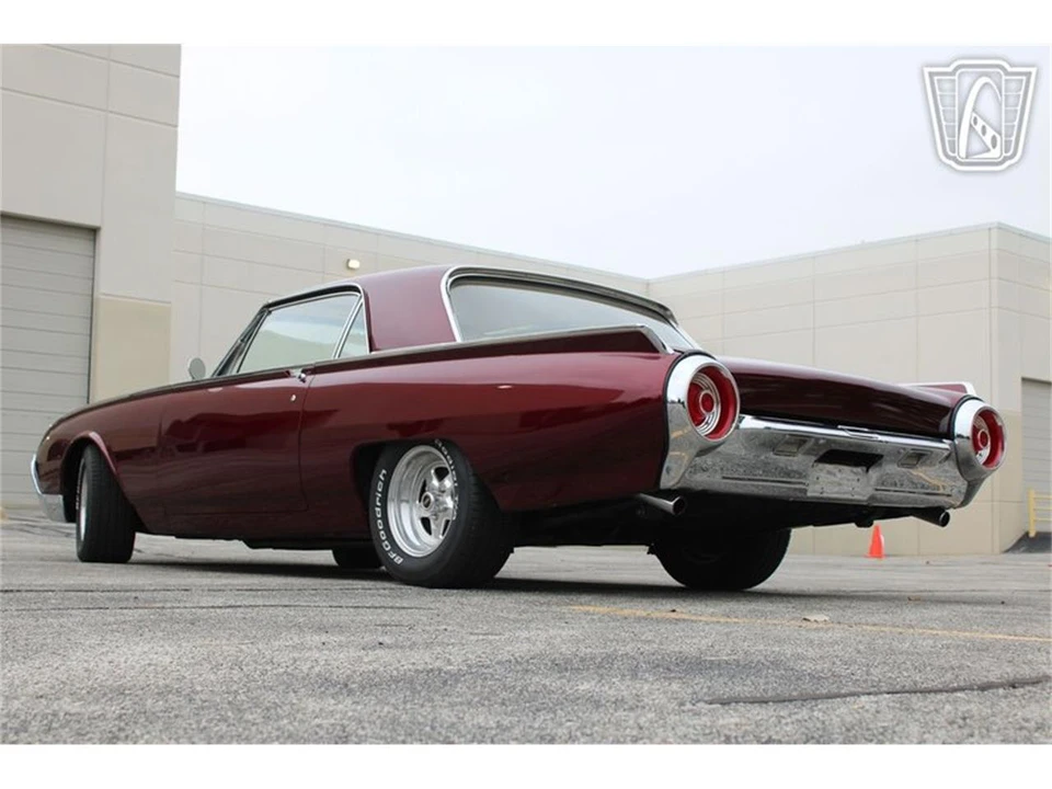 1962 Ford Thunderbird 3rd Gen - Image 10 of 31