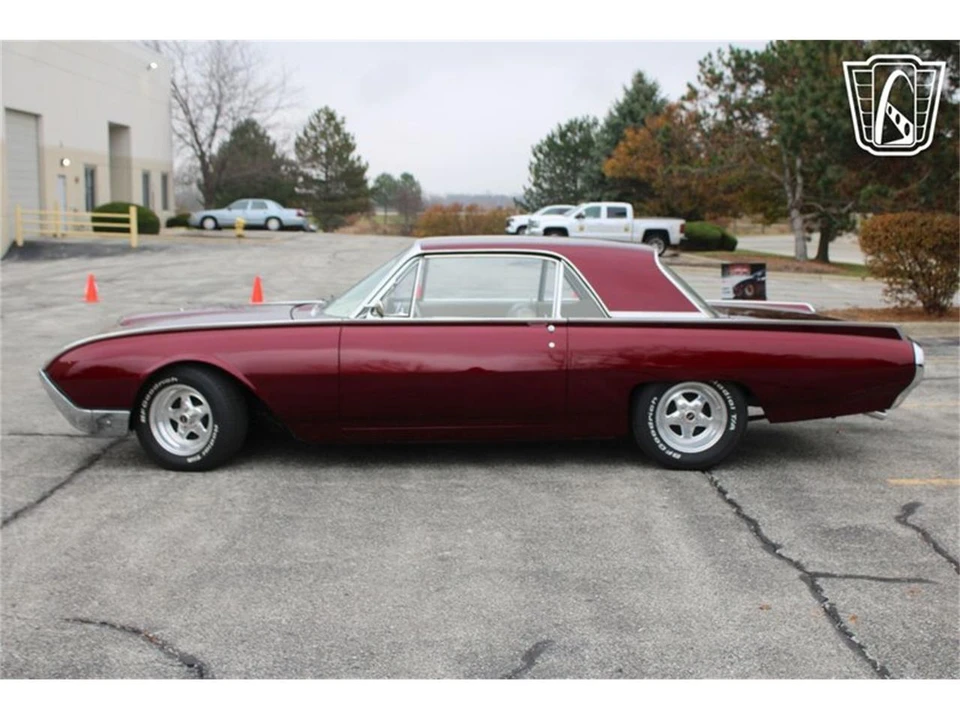 1962 Ford Thunderbird 3rd Gen - Image 5 of 31