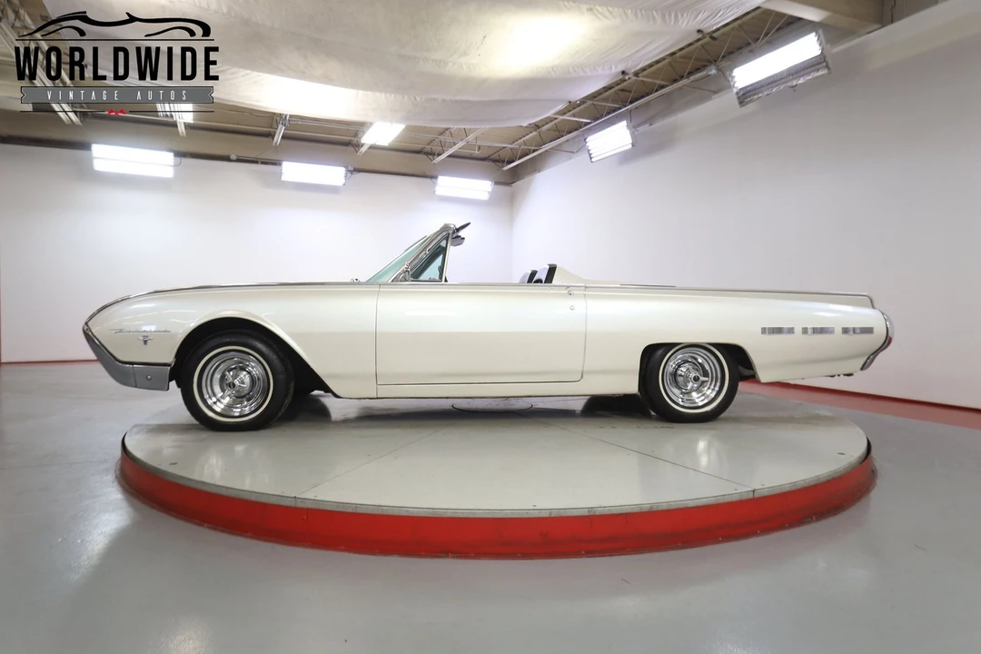 1962 Ford Thunderbird 3rd Gen - Image 3 of 12