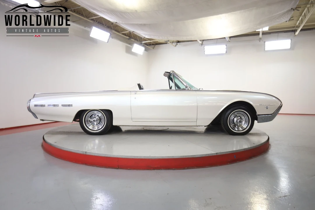 1962 Ford Thunderbird 3rd Gen - Image 4 of 12