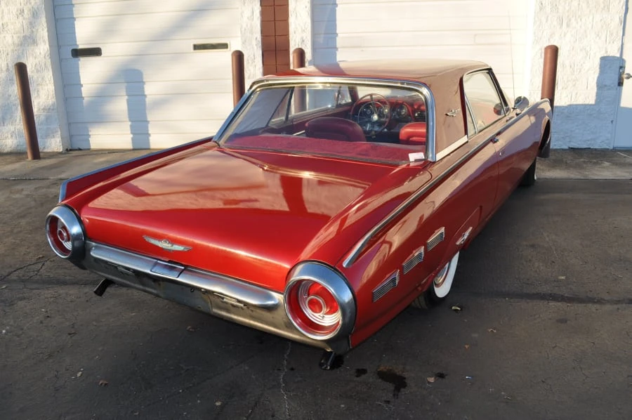 1962 Ford Thunderbird 3rd Gen - Image 11 of 12