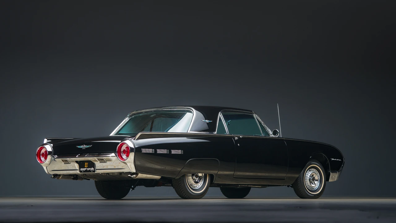 1962 Ford Thunderbird 3rd Gen - Image 14 of 31