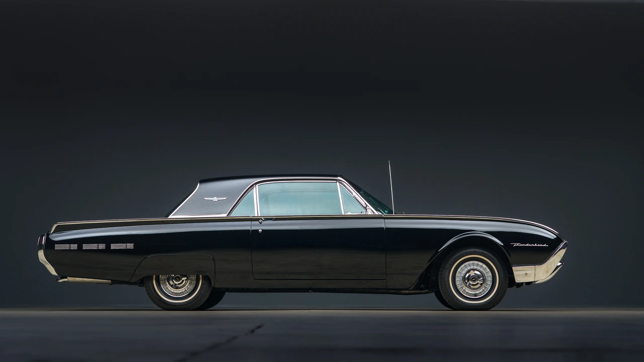 1962 Ford Thunderbird 3rd Gen - Image 7 of 31