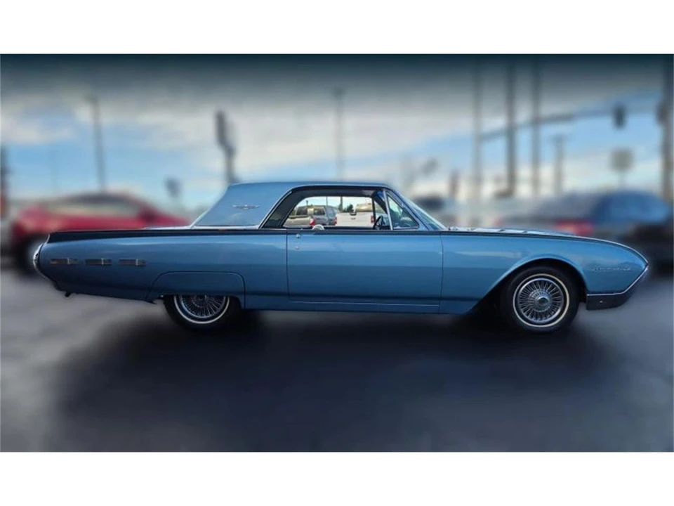 1962 Ford Thunderbird 3rd Gen - Image 5 of 26