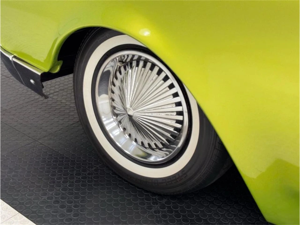 1962 Ford Thunderbird 3rd Gen - Image 11 of 31