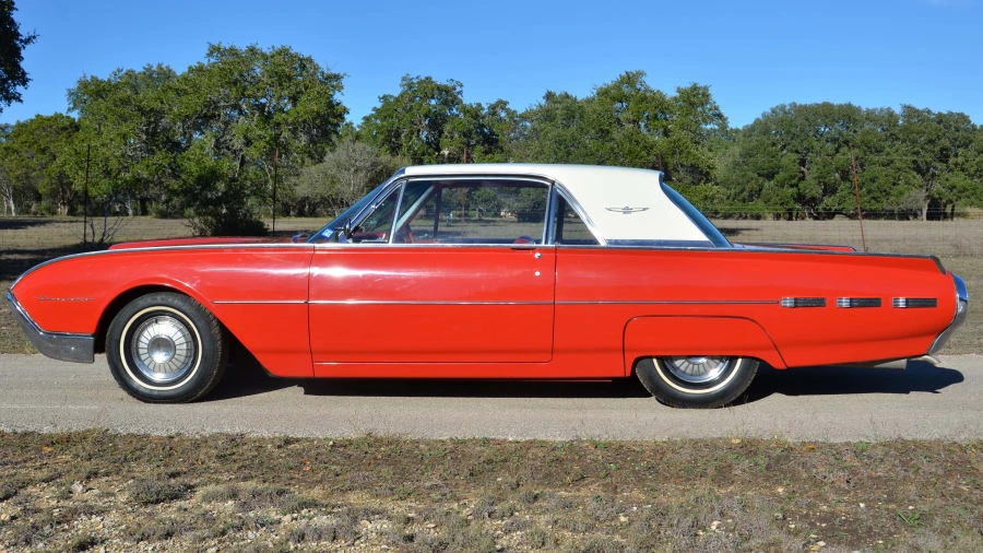 1962 Ford Thunderbird 3rd Gen - Image 2 of 6