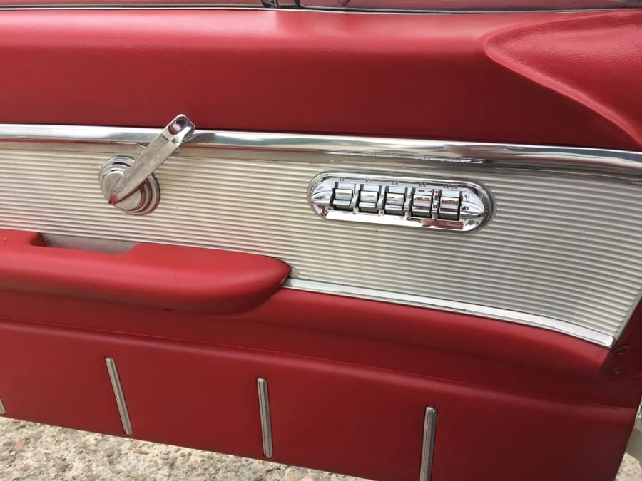 1962 Ford Thunderbird 3rd Gen - Image 5 of 12