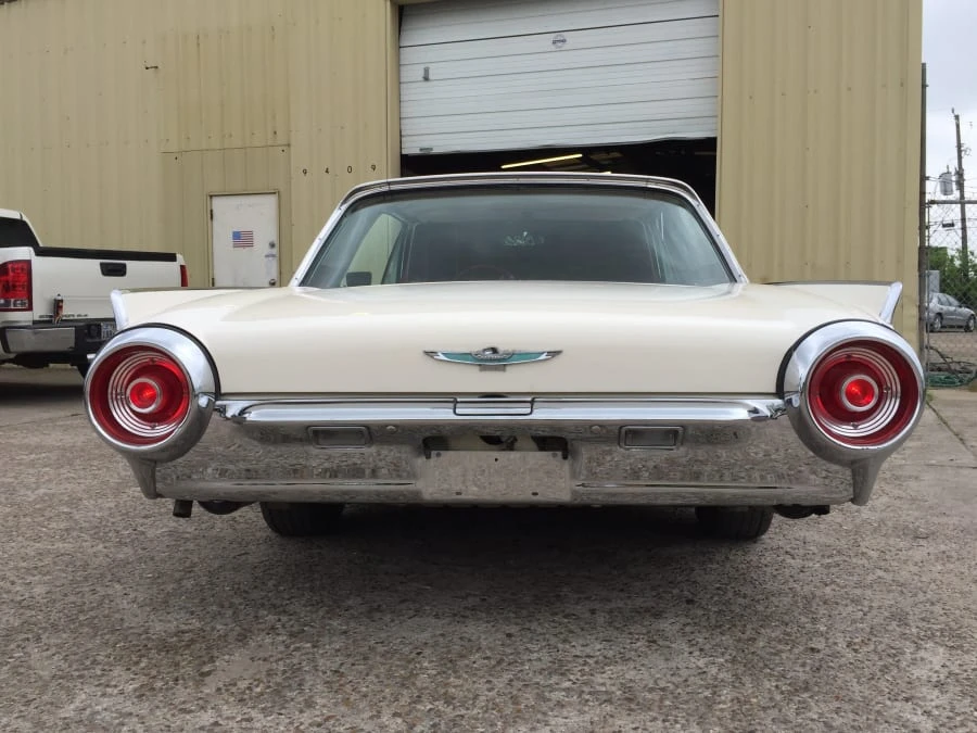 1962 Ford Thunderbird 3rd Gen - Image 11 of 12