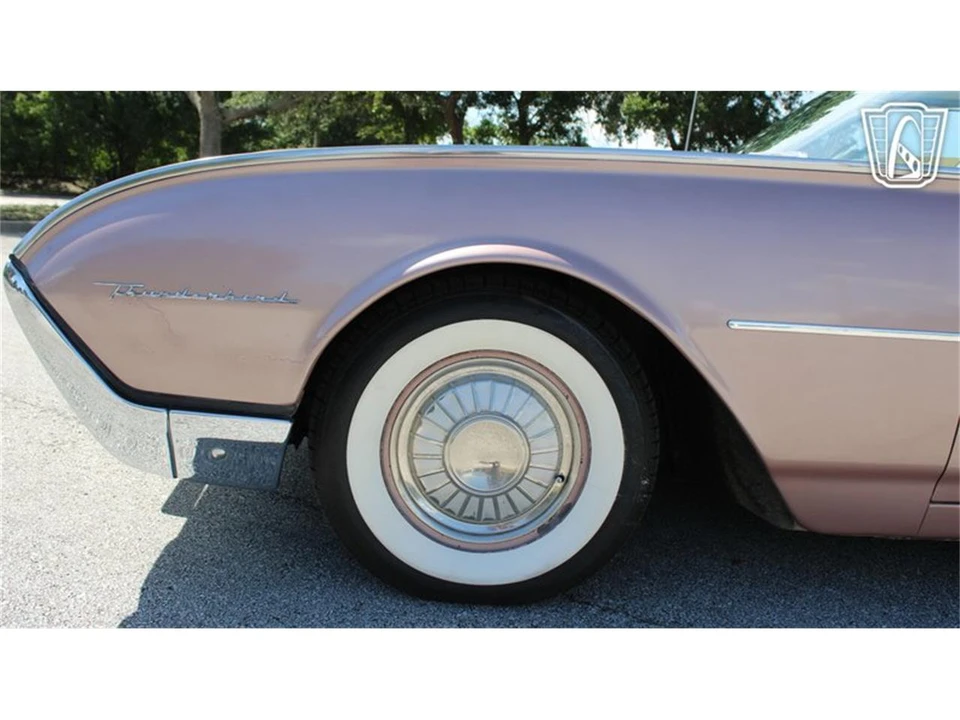 1962 Ford Thunderbird 3rd Gen - Image 29 of 31