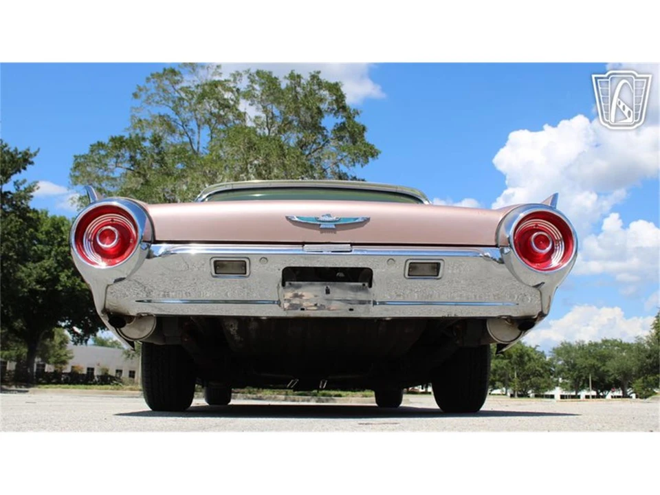 1962 Ford Thunderbird 3rd Gen - Image 21 of 31