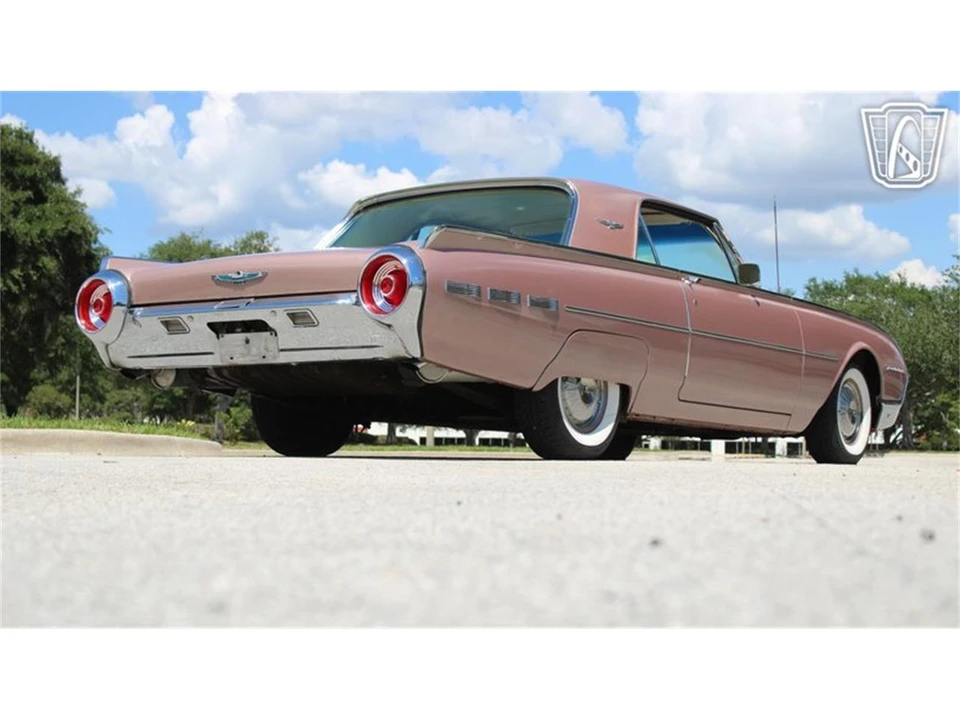 1962 Ford Thunderbird 3rd Gen - Image 9 of 31