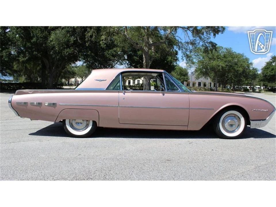 1962 Ford Thunderbird 3rd Gen - Image 25 of 31