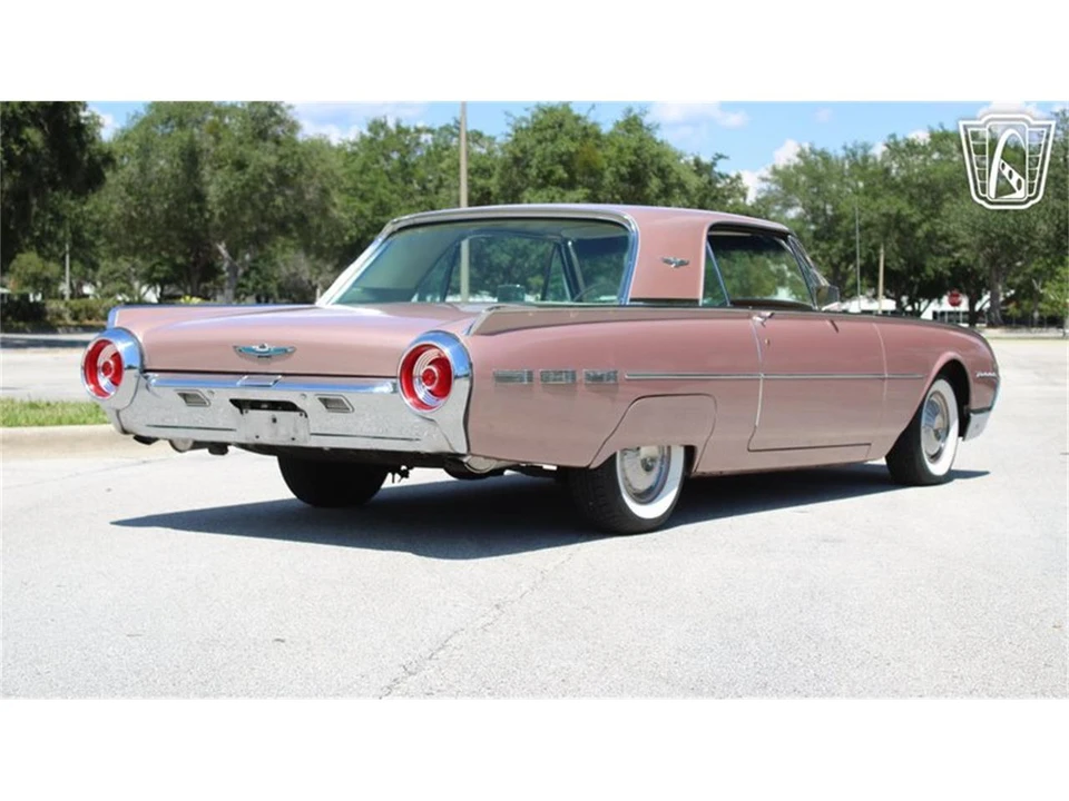 1962 Ford Thunderbird 3rd Gen - Image 10 of 31
