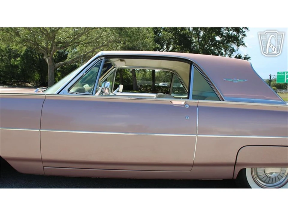 1962 Ford Thunderbird 3rd Gen - Image 30 of 31