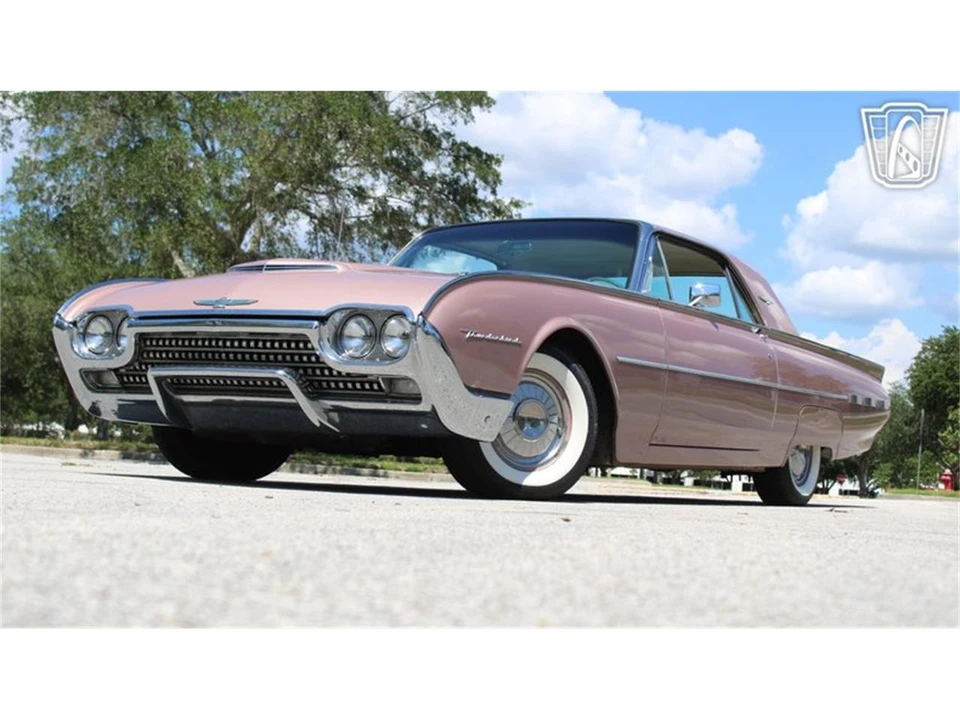 1962 Ford Thunderbird 3rd Gen - Image 2 of 31