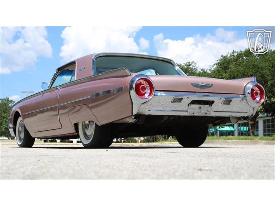 1962 Ford Thunderbird 3rd Gen - Image 6 of 31