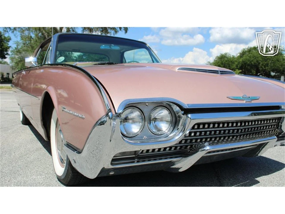 1962 Ford Thunderbird 3rd Gen - Image 27 of 31