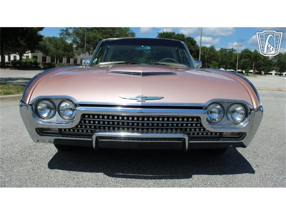 1962 Ford Thunderbird 3rd Gen - Image 16 of 31