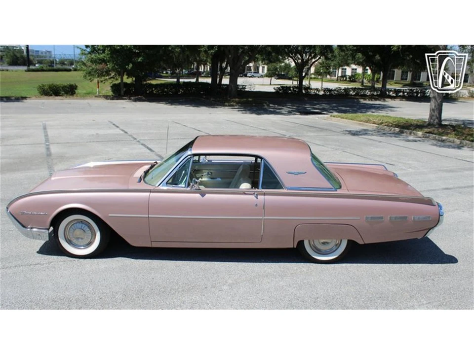 1962 Ford Thunderbird 3rd Gen - Image 20 of 31