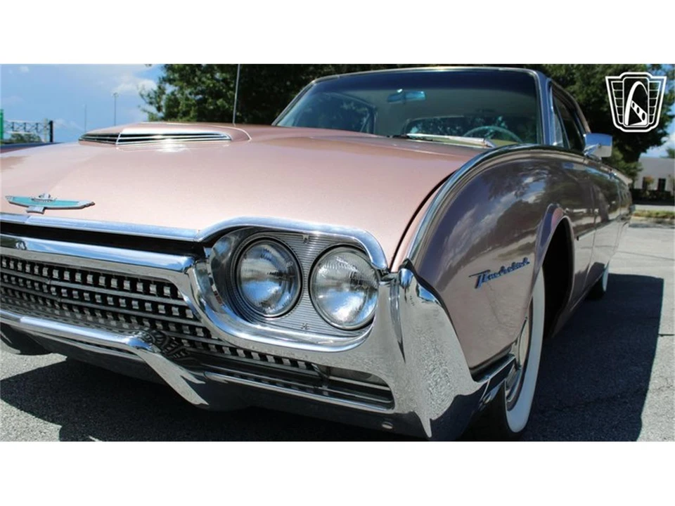 1962 Ford Thunderbird 3rd Gen - Image 28 of 31
