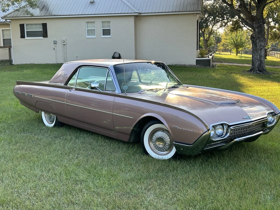1962 Ford Thunderbird 3rd Gen - Image 4 of 12