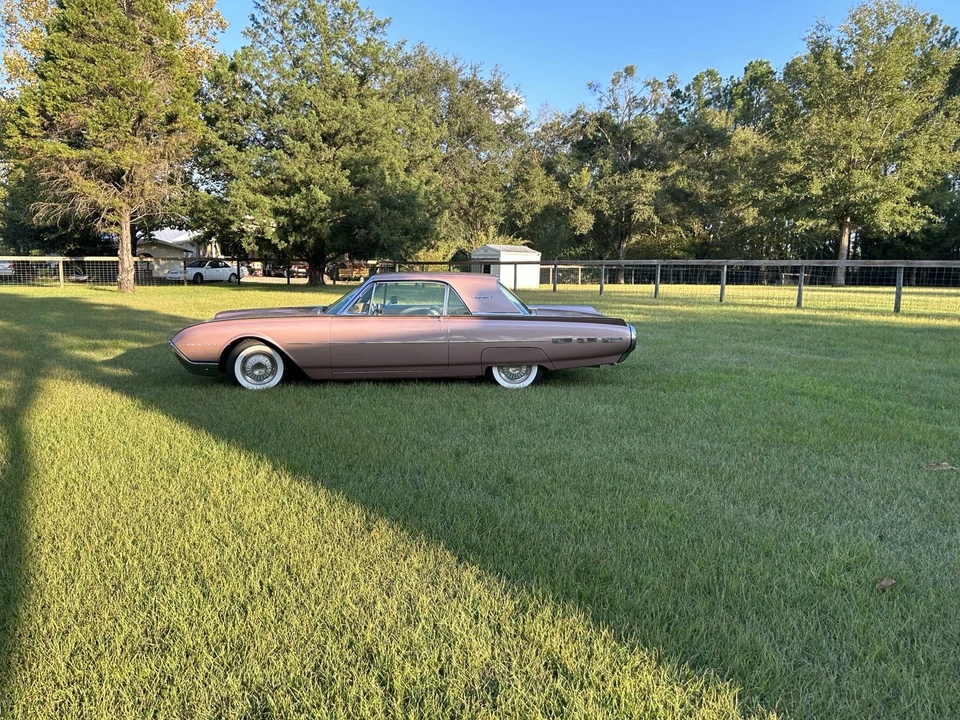 1962 Ford Thunderbird 3rd Gen - Image 2 of 12
