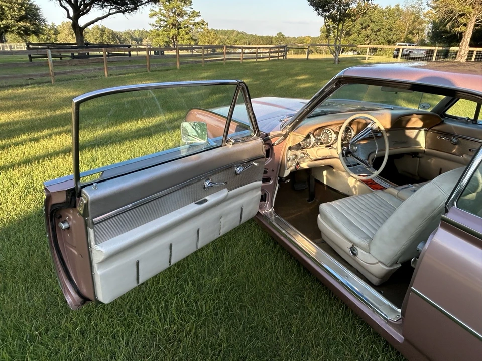 1962 Ford Thunderbird 3rd Gen - Image 7 of 12