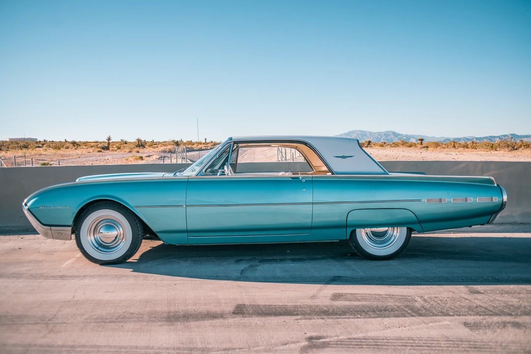 1962 Ford Thunderbird 3rd Gen - Image 15 of 31