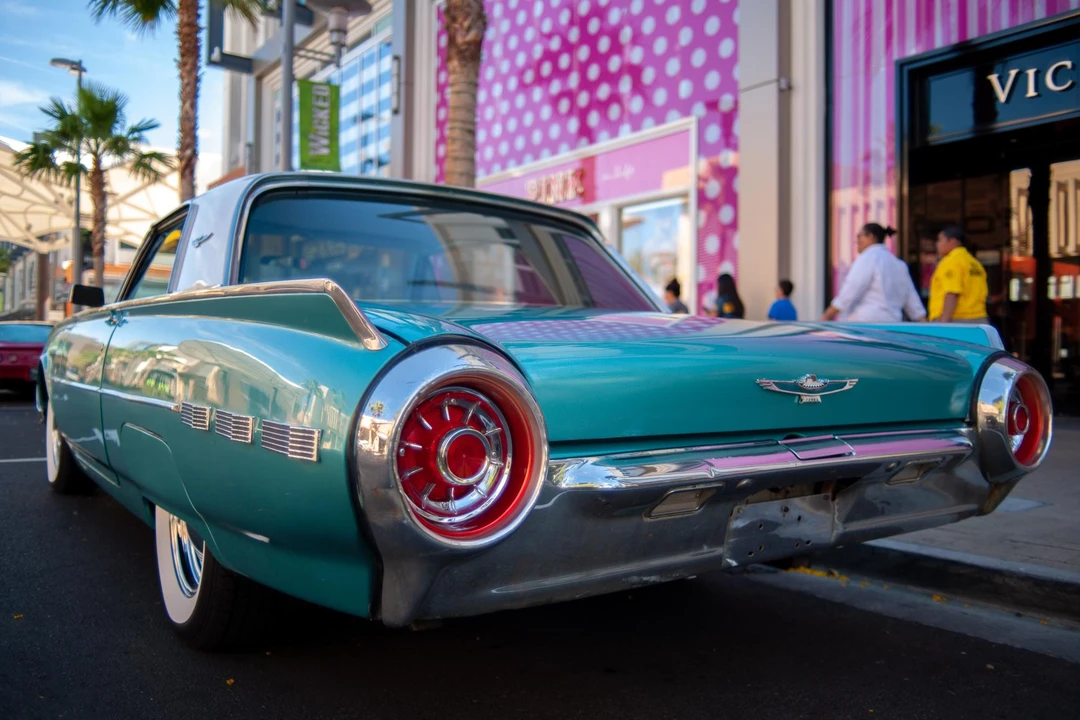 1962 Ford Thunderbird 3rd Gen - Image 10 of 31