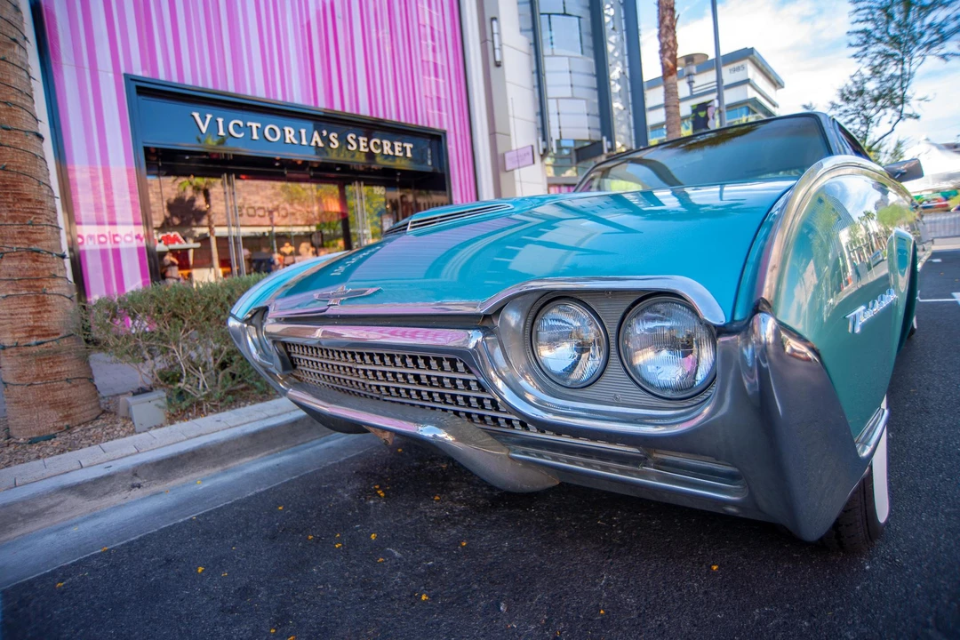 1962 Ford Thunderbird 3rd Gen - Image 24 of 31