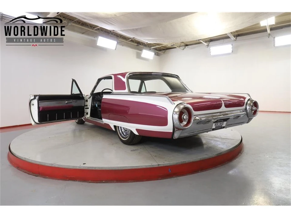 1962 Ford Thunderbird 3rd Gen - Image 21 of 31