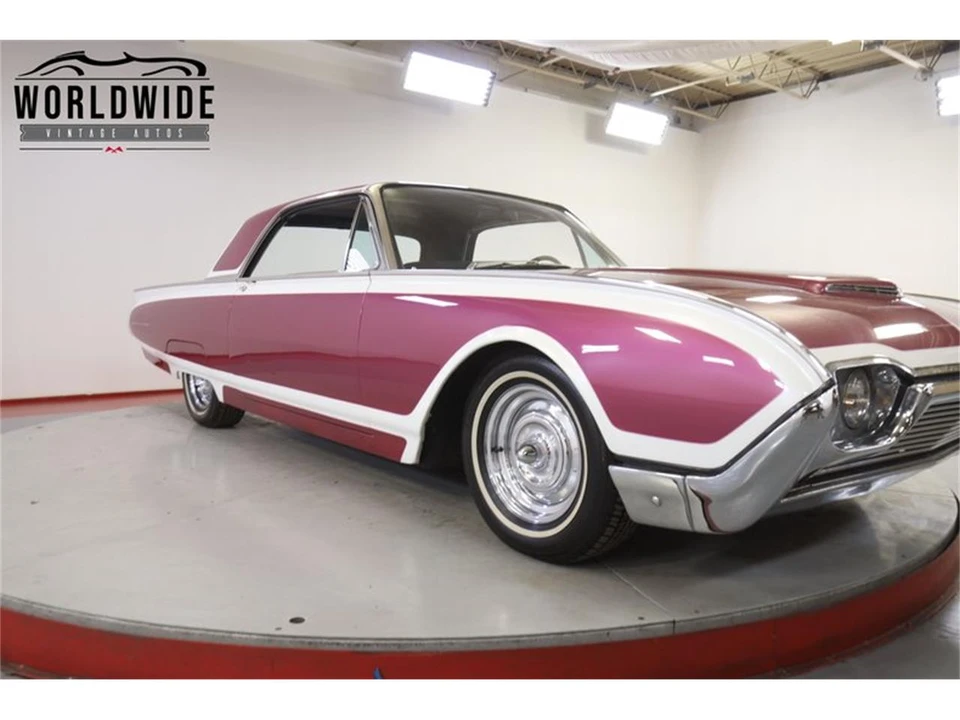 1962 Ford Thunderbird 3rd Gen - Image 13 of 31