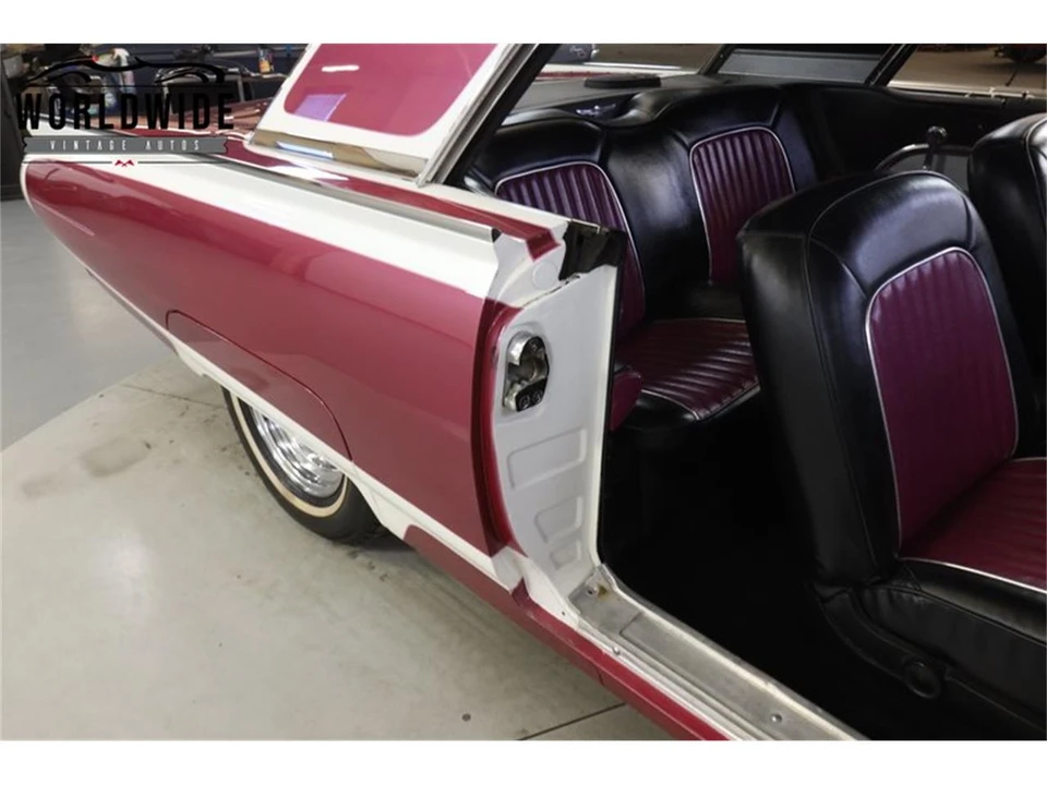 1962 Ford Thunderbird 3rd Gen - Image 29 of 31