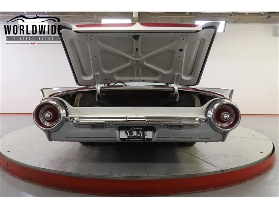 1962 Ford Thunderbird 3rd Gen - Image 18 of 31