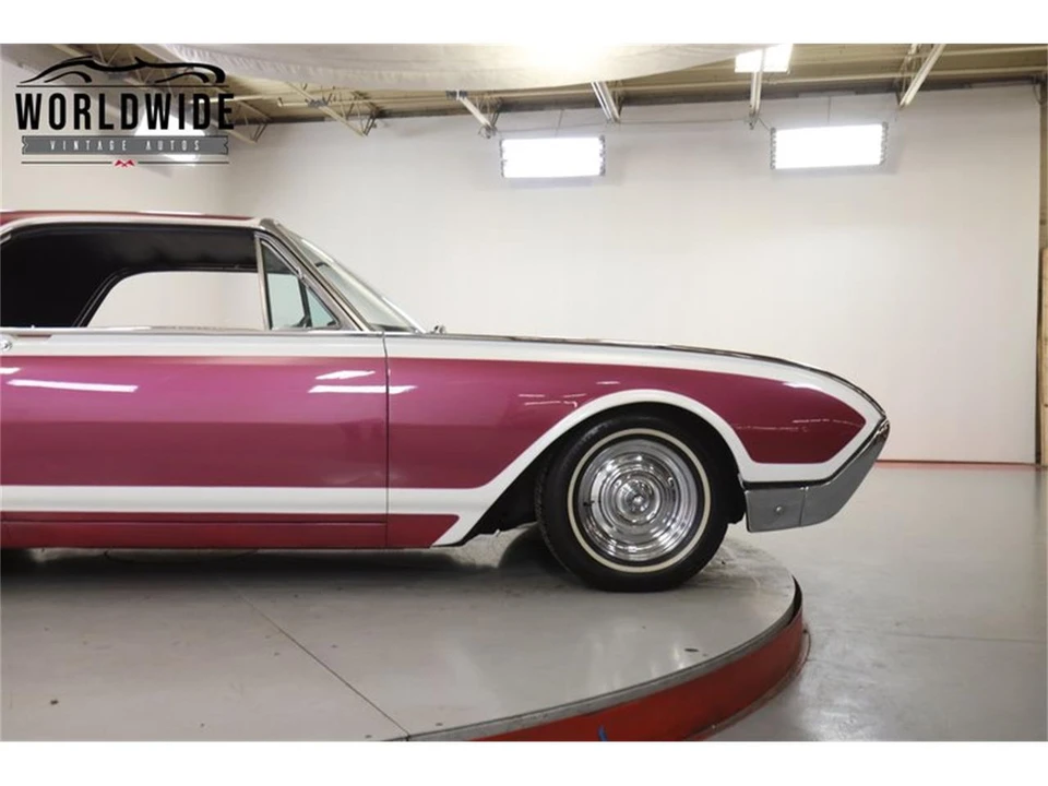 1962 Ford Thunderbird 3rd Gen - Image 8 of 31